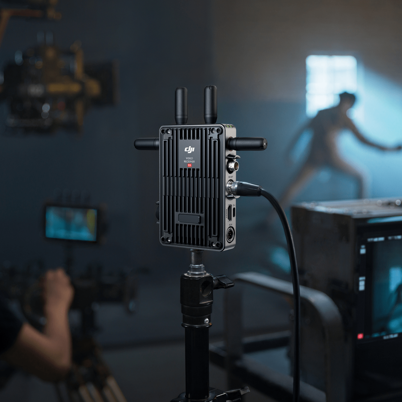 DJI RAVENYE ワイヤレスビデオ送信機 DJI RAVENYE ワイヤレスビデオ送信機 Buy DJI Ronin Image